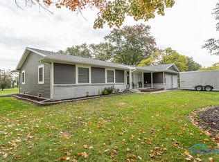 1202 Rochelle Rd, Toledo, OH 43615