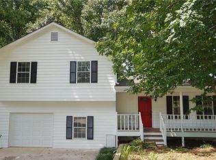 233 Hampton Dr, Dallas, GA 30132