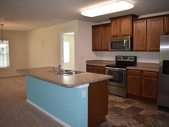 3rd image of 3835 Falcon Crest Dr