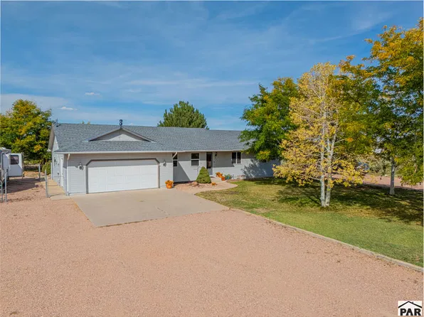 833 E Hayden Dr, Pueblo West, CO 81007