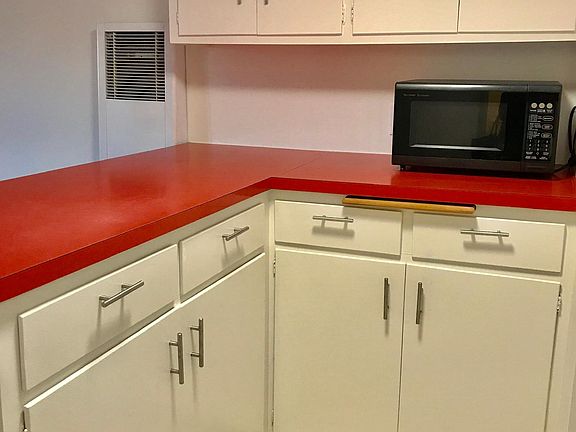 2nd image of 1225 Barry Ave APT 1