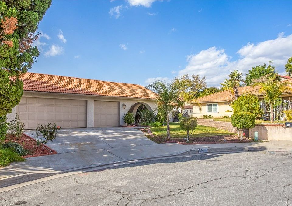 1st image of 2916 Roadrunner Ct