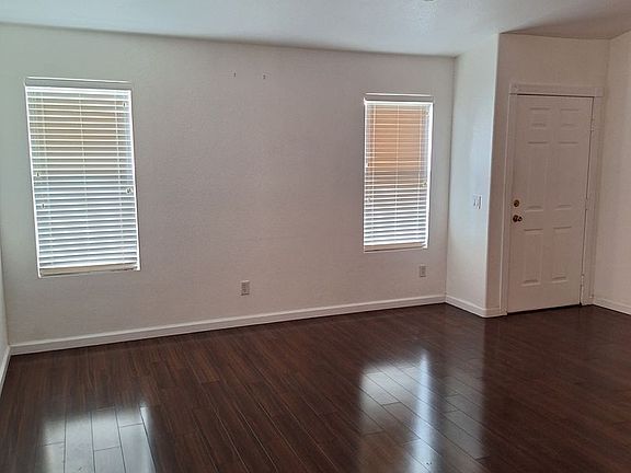 3rd image of 4874 Nardini Ave