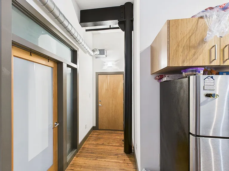 1322 W Broad St #2-C — Photo 3