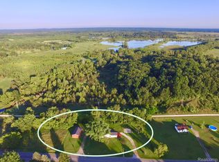 6821 Coon Hill Rd, Munith, MI 49259