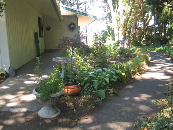 5806 Yelm Hwy SE, Olympia, WA 98513