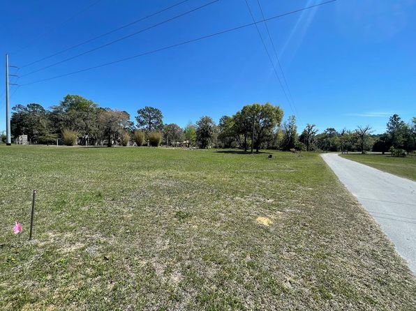  State Rd 24, Cedar Key, FL 32625
