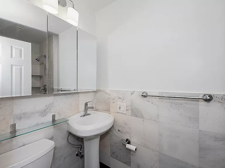 1059 Union St #3B — Photo 5
