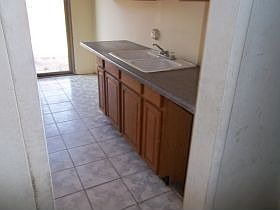 4th image of 104 W Sunland Ave