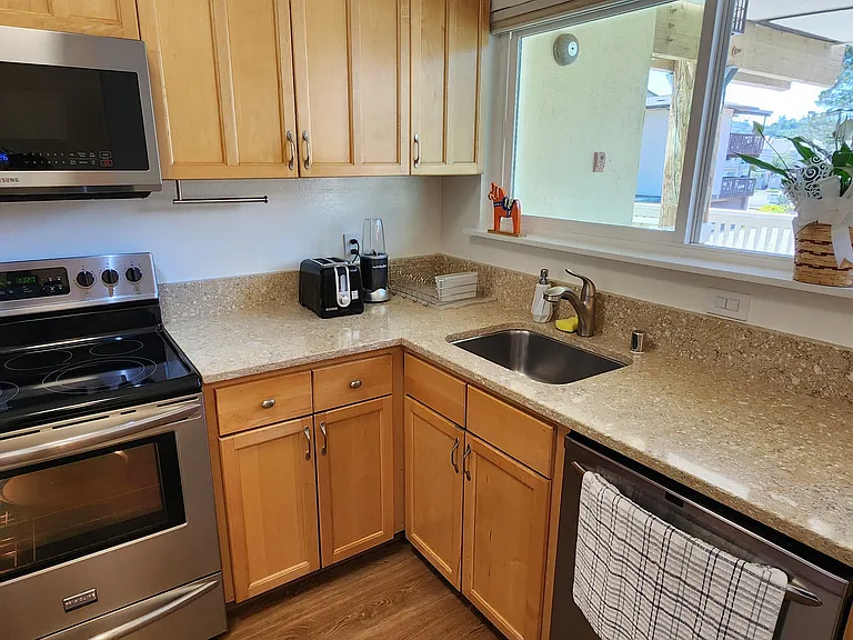 525 Larkspur Plaza Dr — Photo 4