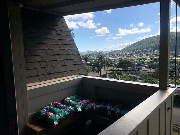 covered patio with outlets