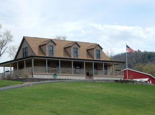 49 Norman Ln, Troy, NY 12182