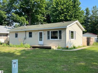 10344 Diamond Park Rd, Interlochen, MI 49643