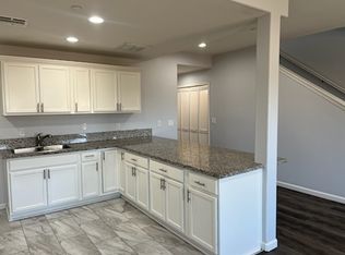 15370 Wanaque Rd APT 3, Apple Valley, CA 92307