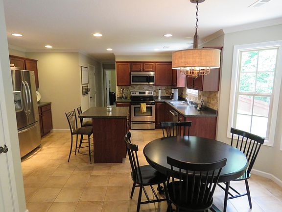 2nd image of 11728 Edison Dr