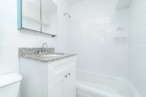 Rented by Modern Spaces | media 37