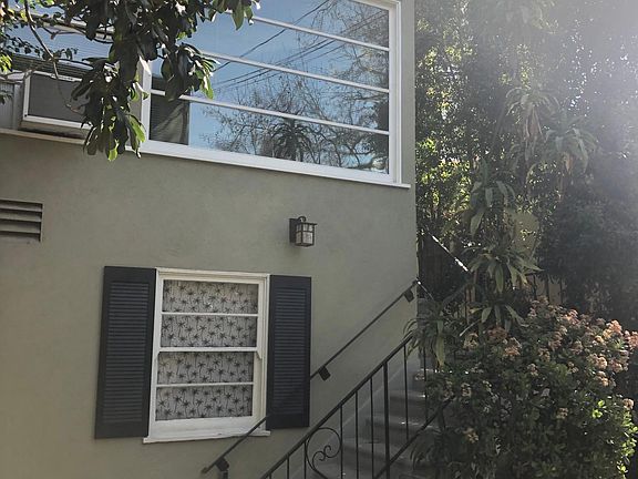 2nd image of 1030 Carol Dr #2