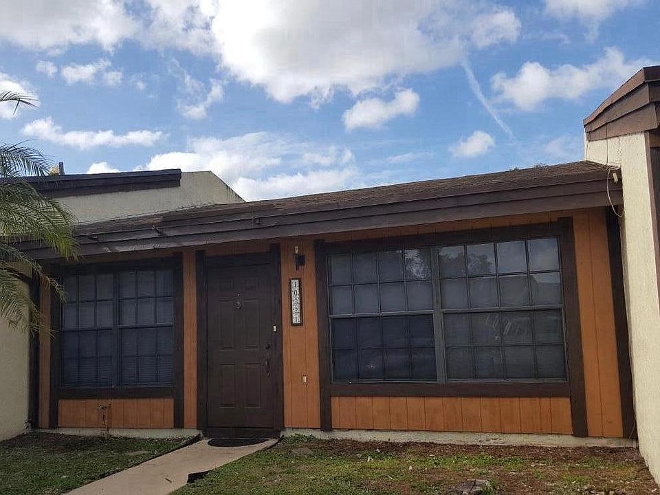 1st image of 10321 Juniper Ct