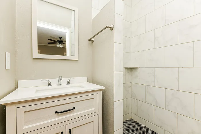 4700 Normandy Rd — Photo 13