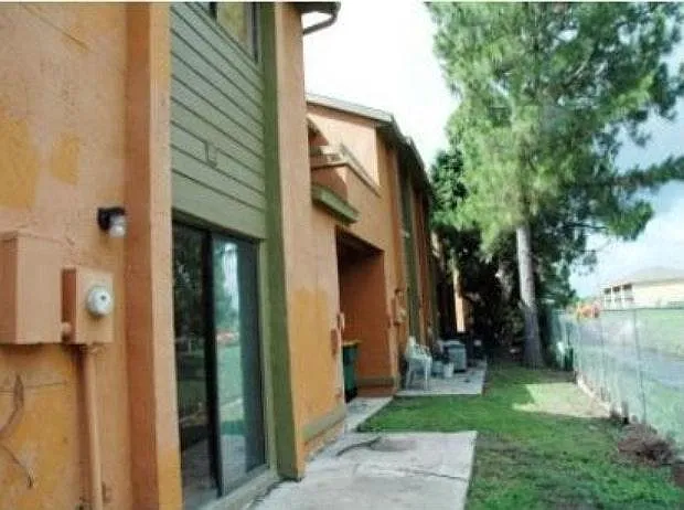 205 Eden Lane — Photo 2