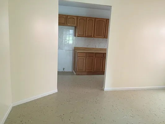 Rented by Mauro Bros Real Estate Services LLC | media 9