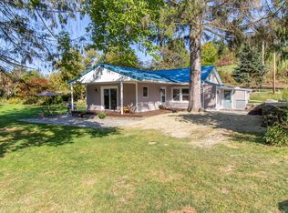 511 Meshoppen Creek Rd, Meshoppen, PA 18630