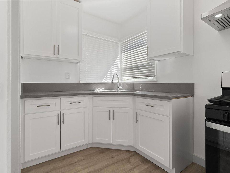 1st image of 1014-1020 S Inglewood Ave #1016