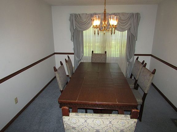 4th image of 4670 Woodshire Dr
