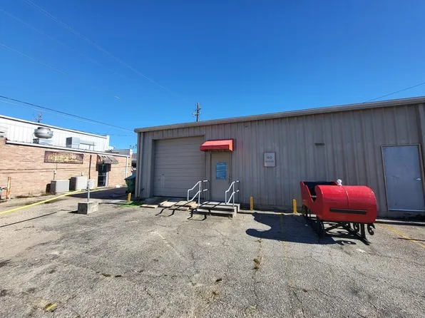114 Elizabeth St, Picayune, MS 39466