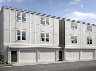 2025 Empire Central Dr #102, Dallas, TX 75235