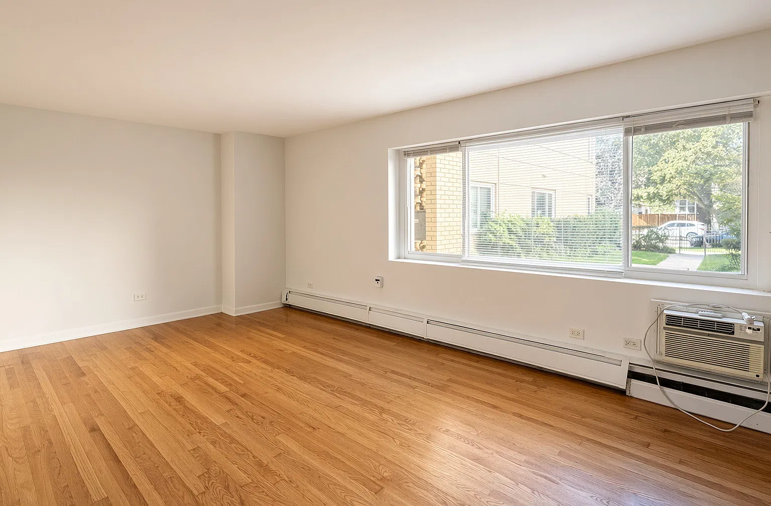 1 bed, $1,375 — Photo 2