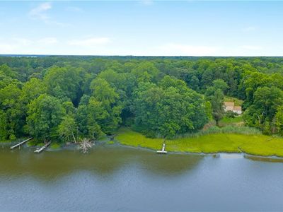 3938 Paradise Point Rd, Hayes, VA, 23072