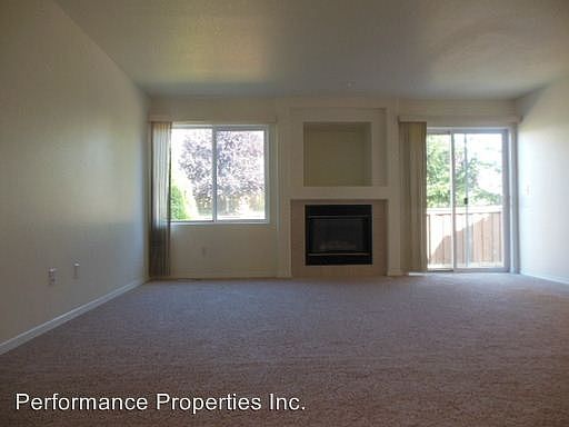 2nd image of 5167 NE Schoeler Cir