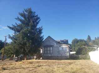 1308 NW F St, Grants Pass, OR 97526