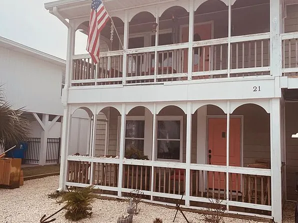 21 Concord St, Ocean Isle Beach, NC 28469