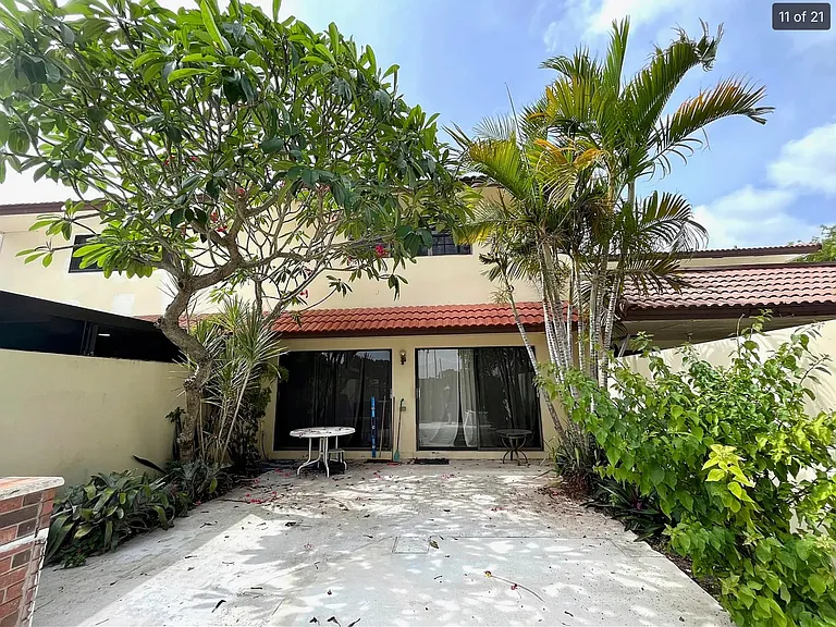 6536 NW 188th Ln — Photo 11