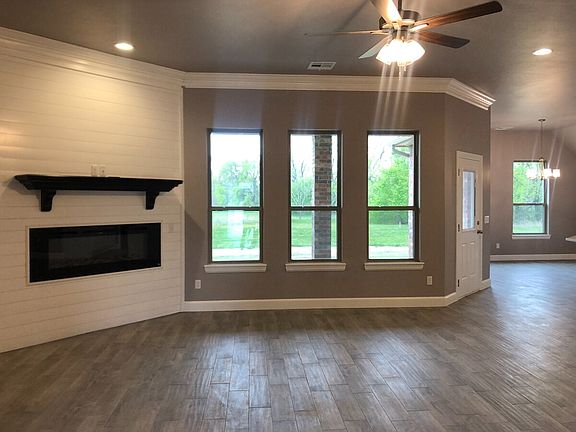 5th image of 1540 Savannah Cir