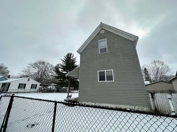 571 E 3rd St, Peru, IN 46970