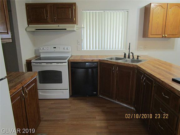 4th image of 1670 Manse Rd