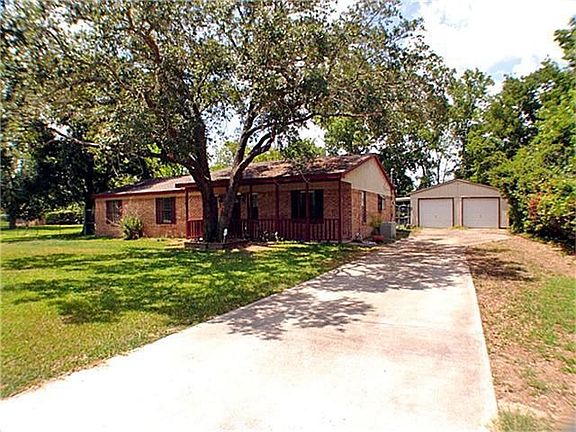 4th image of 6913 Sharon Dr