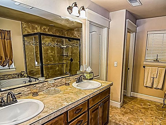 5th image of 15446 SW Summerview Dr
