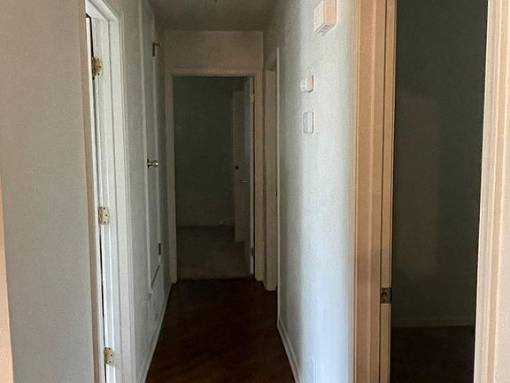 2nd image of 1310 Oakhurst Dr