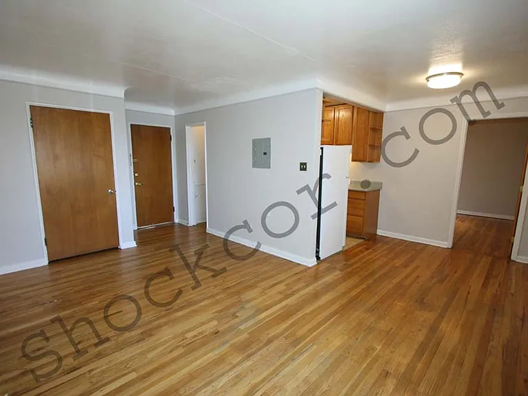 1531 Leyden St — Photo 7
