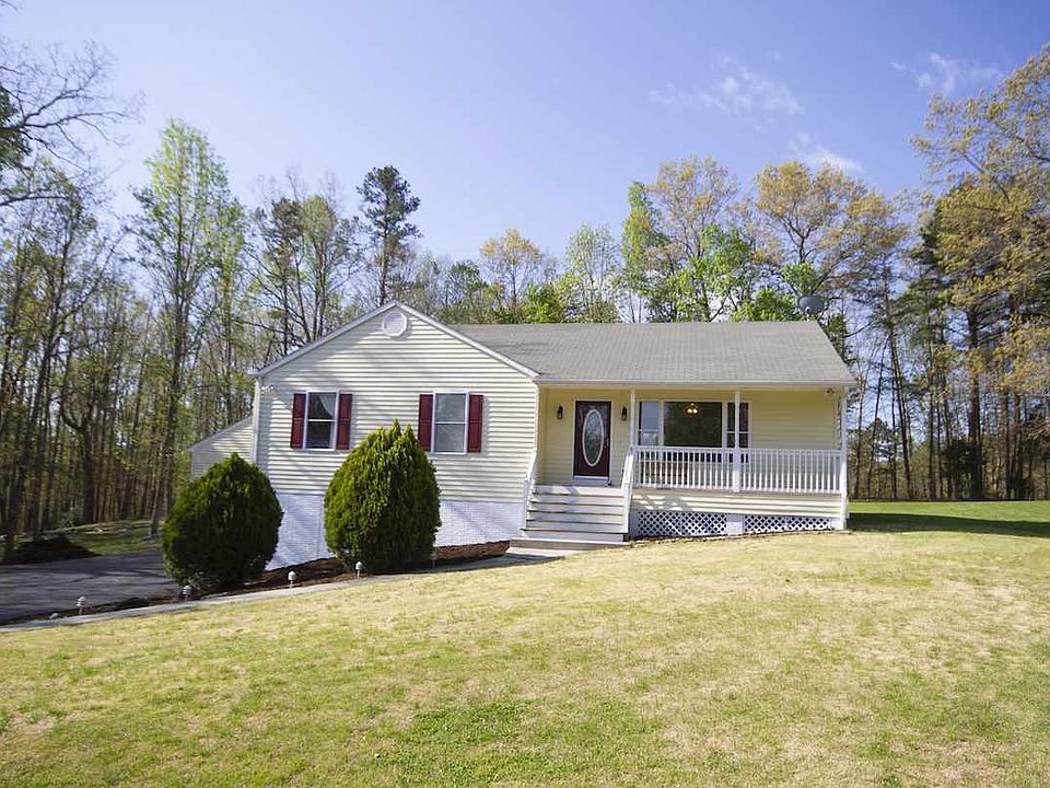 2nd image of 161 Wyndham Dr