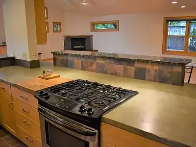 226 Benton Ave — Photo 16