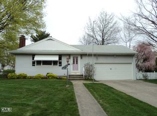 1624 W Broad St, Stratford, CT 06615