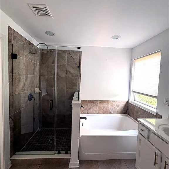 2160 Crestridge Trl NE — Photo 20