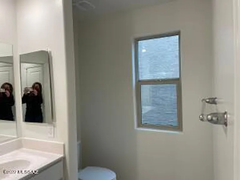 1123 E Descent St — Photo 23