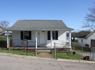 805 Summer St, Loudon, TN 37774