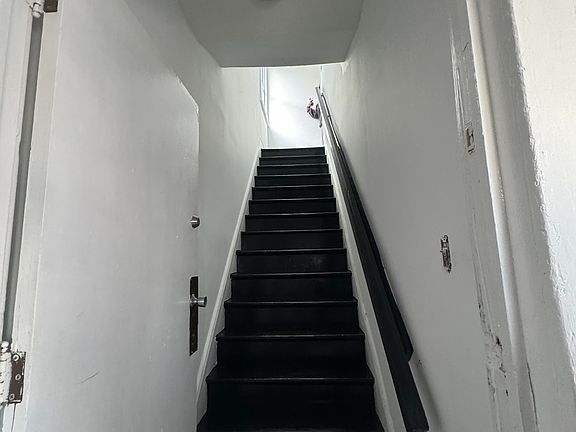 4th image of 184 Mapes Ave Floor 1